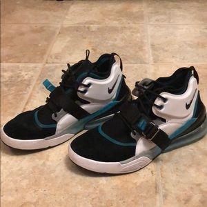 Nike Air Force Max 270